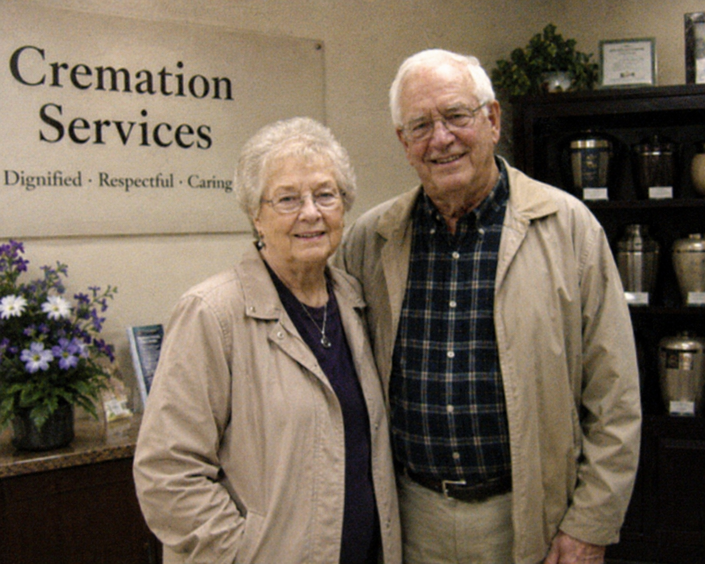 Rachel and Dan, founders of pET SJOPP Change  to Pet cremation